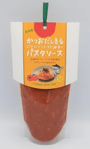 かつおだし香るにんにくとトマトみそのパスタソース